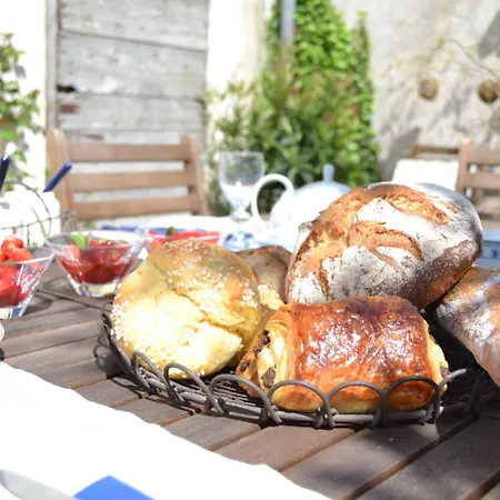Frühstückspension La Clef Des Champs