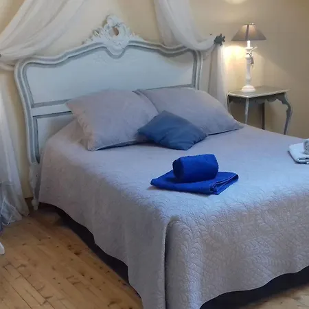 Bed & Breakfast La Clef Des Champs 3*