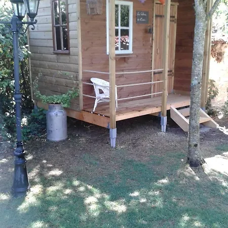 La Clef Des Champs Bed & Breakfast